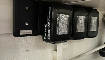 Монтажная рейка для аккумулятора Makita 1