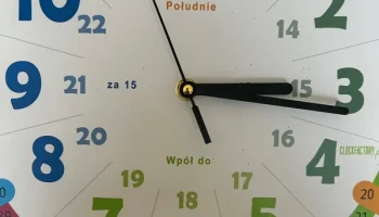 Настенное крепление для часов 1
