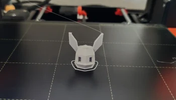 Низкополигональный магнит на холодильник Eevee......