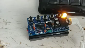 Комплект FM-радио HEX3653 ABRA AK-270