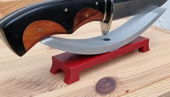 Подставка для охотничьих ножей 1