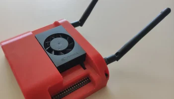 Корпус NVIDIA Jetson Orin Nano с внешними антеннами...