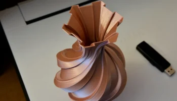 Vase 436v1 1