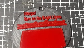 Брелок для альбома Интерпола Turn On The Lights