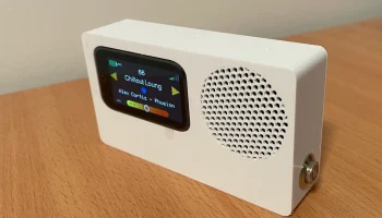 Компактное Интернет-радио с сенсорным экраном