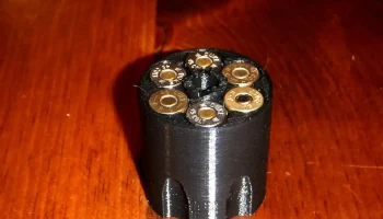Хранение боеприпасов для револьвера Colt .45 калибра...... 1