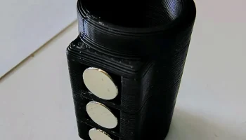 Магнит на холодильник с тонким наконечником Sharpie......