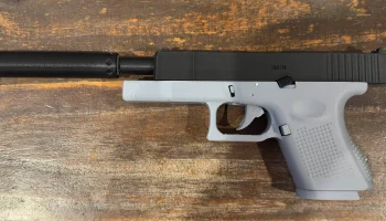 Подавитель реплики для рабочего Glock-18 Реплика из CSGO... Подавитель реплики для рабочего Glock-18 Реплика из CSGO...
