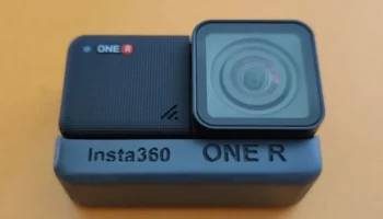 INSTA 360 ONE R просто пустышка с аккумулятором. 2