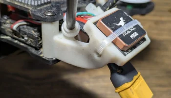 Кронштейн для крепления на раму Apex Evo 5 GPS.............. 2