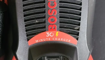МОНТАЖНЫЕ ПЛАСТИНЫ ДЛЯ ЗАРЯДНОГО УСТРОЙСТВА BOSCH BC430 МОНТАЖНЫЕ ПЛАСТИНЫ ДЛЯ ЗАРЯДНОГО УСТРОЙСТВА BOSCH BC430