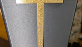 Ваза для гроба с декоративным крестом... 2