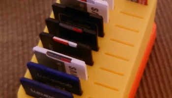 Контейнер SD и Micro SD 8