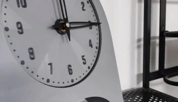 Настольные часы - очень современный вид - БЕЗ ПОДДЕРЖКИ ... 3