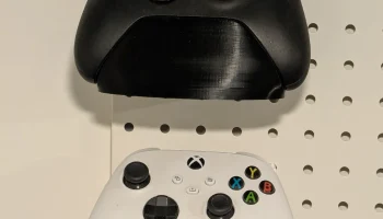 Держатель перфорированной панели для контроллера XBox Держатель перфорированной панели для контроллера XBox