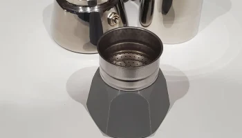 Moka stand
