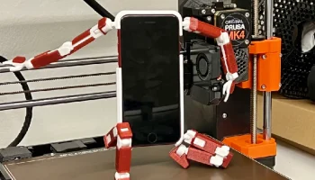 Чехол Lucky 13 для iPhone SE (2020, 2022 г.) 2