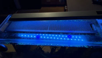 Крышка отсека для аквариума Fluval Spec V для аманоса и к...