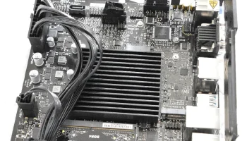 Корпус Mini ITX для 10-дюймовой стойки V2.1 - разделенный 1
