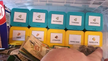 Квадратная баночка для специй со сдвижной крышкой... 3