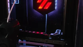 Логотип Voron - неопиксельная вывеска камеры 1