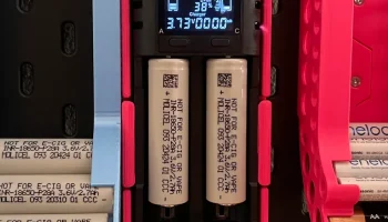 18650/21700 Зарядное устройство с 2 отсеками, крепление ...
