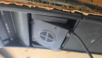 Jeep ZJ/ XJ Крепление радиоприемника Cobra Mini 19 на ве... 3