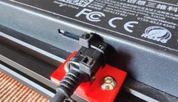 Ender 5 Pro - фиксатор USB-кабеля