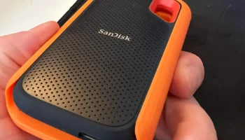 Корпус SasnDisk Extreme Portable SSD (SDSSDE61) - с откр...