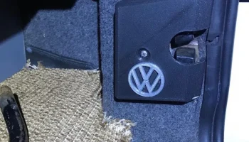 Крышки замка задней двери VW T4