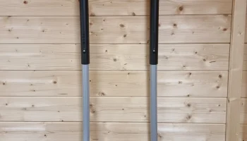 Настенное крепление для садовых инструментов Fiskars 1