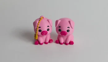 Брелок с милой свиньей 8