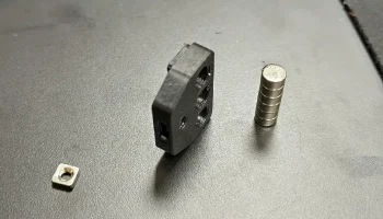 Дверной магнитный держатель Stronger Core One...... 2