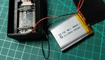 Задняя панель с вырезом для переключателя для корпуса Me...