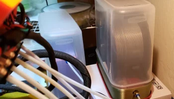 Подставка для перемотки контейнера Rubbermaid на 16 стака...