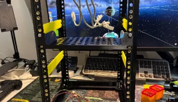 EasyRack - 10-дюймовая стойка для сетевых устройств......