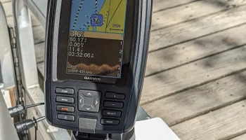 Крепление на рейку Garmin Echomap серии 40