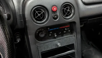 Bluetooth-радио Miata с дополнительным хранилищем