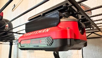 Проволочная стойка для батарей Craftsman 20 В, устанавли...