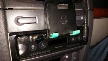 Замена кронштейна держателя телефона Pioneer SPH-10/SPH-20