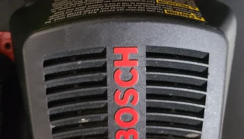 МОНТАЖНЫЕ ПЛАСТИНЫ ДЛЯ ЗАРЯДНОГО УСТРОЙСТВА BOSCH BC430 1