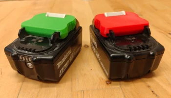 Крышка аккумуляторного отсека Makita - компактная 2