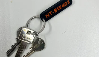 Schl&uuml;sselanh&auml;nger mit Magnet/Брелок с магнитом...... 2