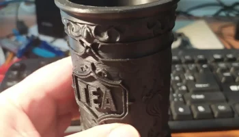 Tea container with dragon 3