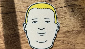Магнит King of the Hill Bobby (разноцветный)(магниты 8х3м...