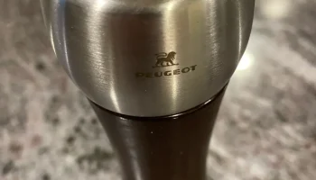 Воронка мельницы для перца Peugeot 1