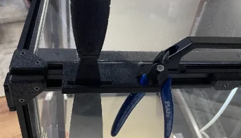 Скребок-лопатка и держатель резака для Voron v2.4 Trident 1