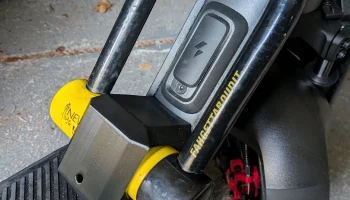 Крепление Segway Ninebot Max G3 для замка New York Fahge...