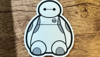 Магнит Baymax Big Hero 6 (разноцветный)(магниты 8х3мм)......
