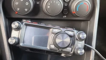 Автомобильное крепление Yaesu FTM-500 (с использованием ... 3
